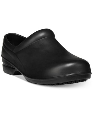 Easy Street - Kris Slip-Resistant Clogs