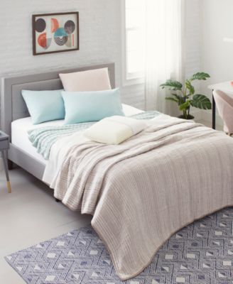 Comfort Revolution - Standard Memory Foam Pillow