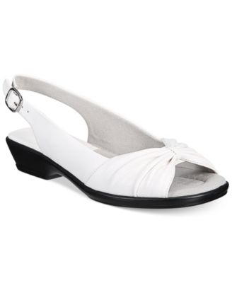 Easy Street - Fantasia Sandals