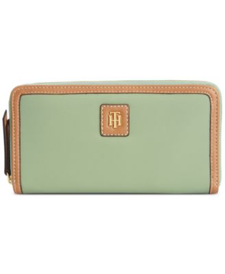 Tommy Hilfiger - Julia Solid Nylon Zip Wallet