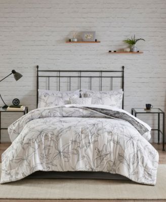 Madison Park Essentials - Lilia Reversible Complete bedding set with Cotton Sheet